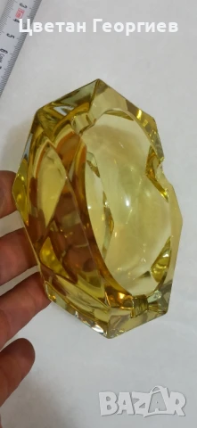 пепелник от кристално цветно стъкло, снимка 4 - Антикварни и старинни предмети - 50999064