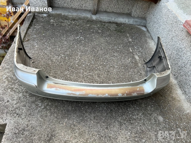 Toyota Avensis T25 задна броня 