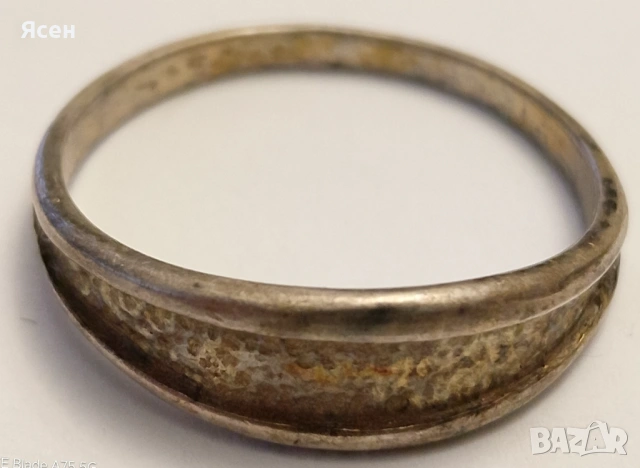 Пръстен.Диаметър 2см.
