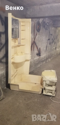 Продавам комплект кемперска баня с касетъчна тоалетна, снимка 2 - Каравани под наем - 53530056