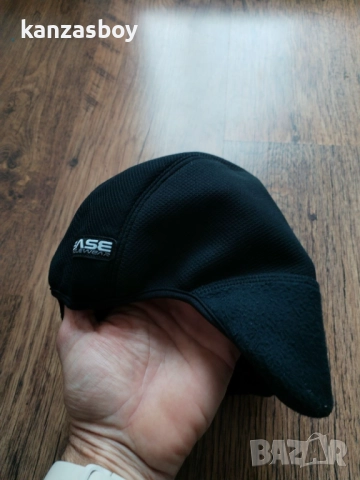 nalini base cyclewear manto tex - страхотна вело шапка КАТО НОВА универсален размер, снимка 6 - Шапки - 52654574