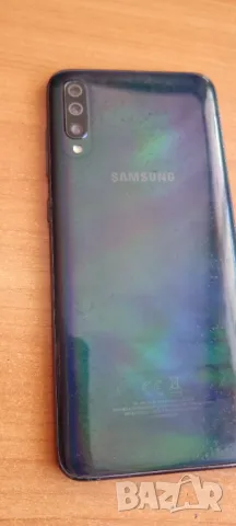 Samsung galaxy A70 пукнат дисплей ,но работи, снимка 3 - Samsung - 46954881