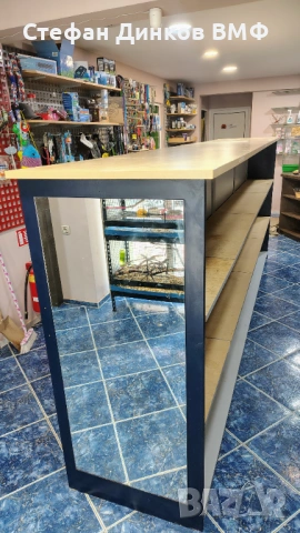 Голям островен търговски регал 3.7 м – масивно дърво, огледала“, снимка 2 - Стелажи и щандове - 53810102