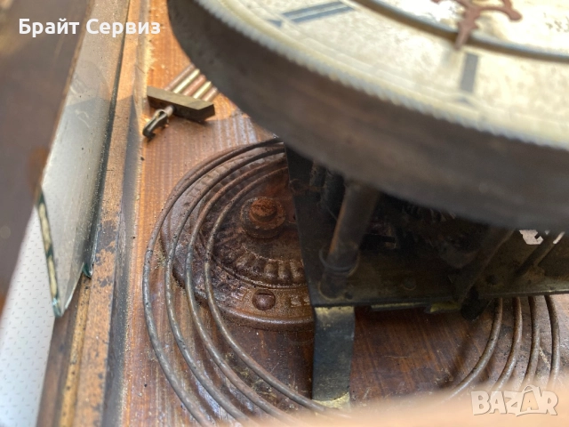 Стенен часовник JUNGHANS, снимка 3 - Антикварни и старинни предмети - 51700963