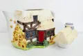 Ръчно рисуван фин керамичен чайник Annie Row, „The Village Autumn Cottage“ ., снимка 7
