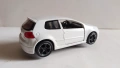 Volkswagen Golf GTI Bburago - Мащаб 1:32, снимка 5