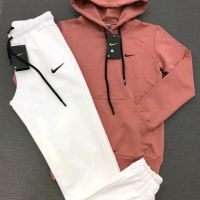 Дамски Екипи NIKE , снимка 4 - Спортни екипи - 45404085