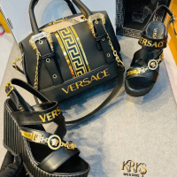 дамски висококачествени чанти и сандали , снимка 1 - Чанти - 45042708
