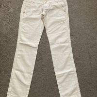 Бели панталони , снимка 1 - Панталони - 46124494