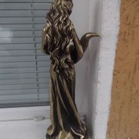 Статуетка "Жена с рога на изобилието", снимка 4 - Други ценни предмети - 45544424