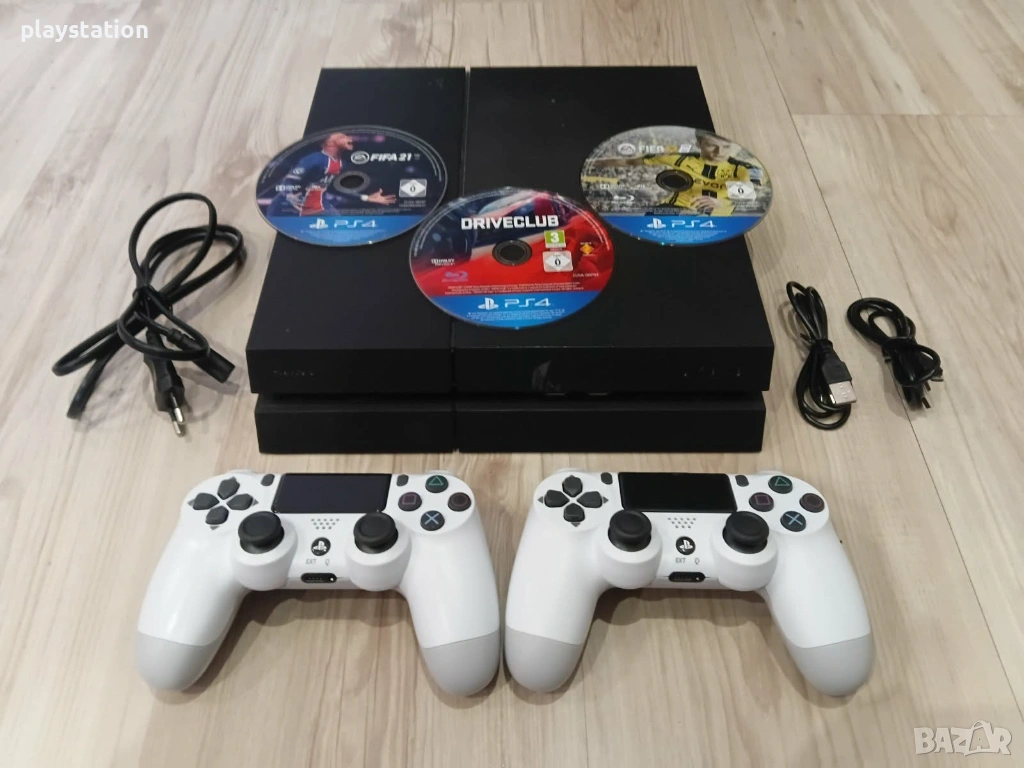 Playstation 4 с два нови контролера и 3 игри, снимка 1