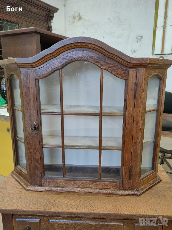Малка стенна витрина, снимка 1