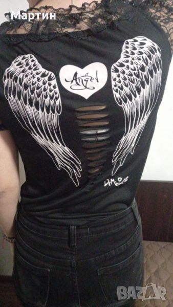 Дамска  черна тениска с ангелски крила , снимка 1