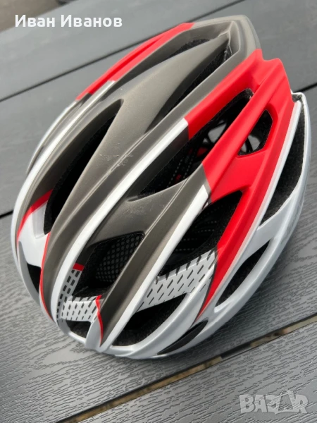 Вело каска с червена светлина, снимка 1