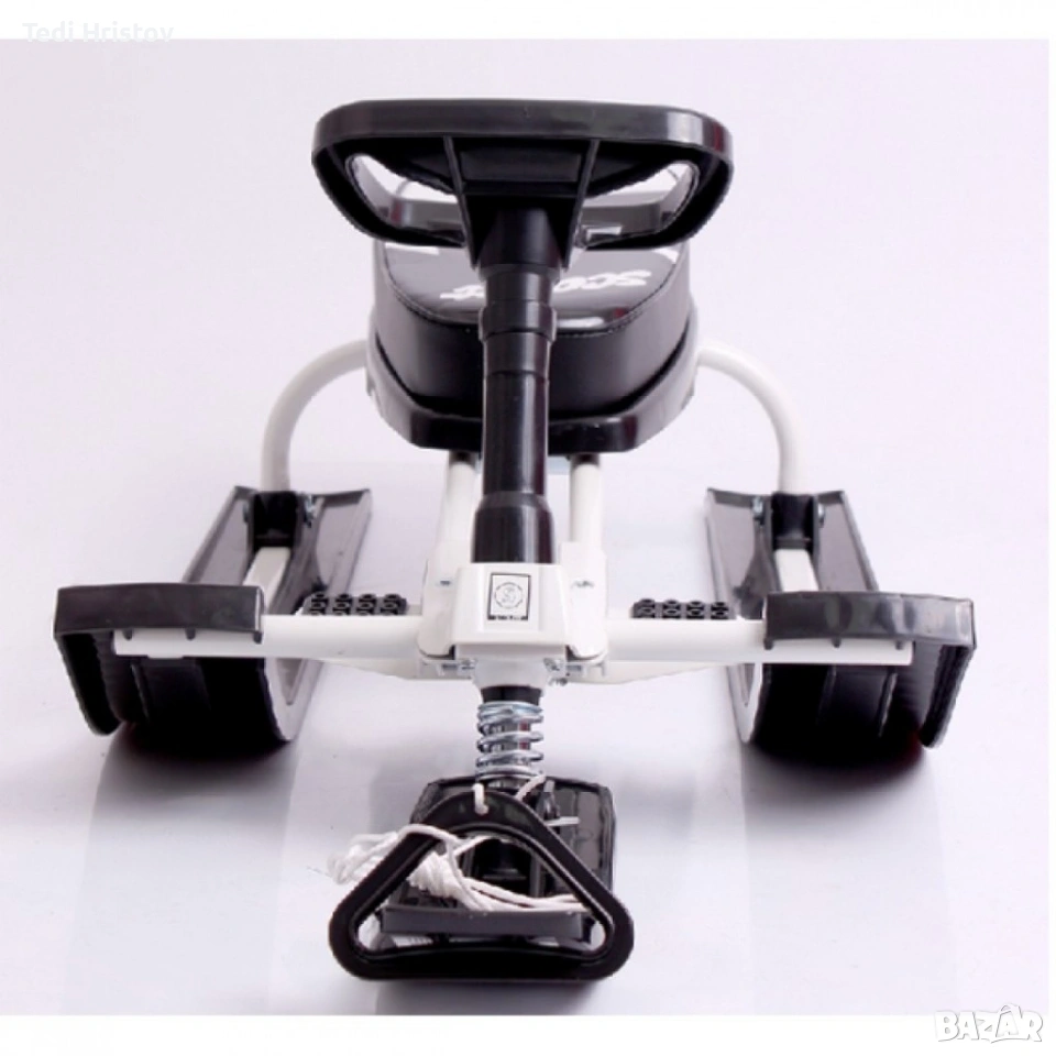 Зимна шейна с кормило, предни и задни ски и метална спирачка Mustang, снимка 1