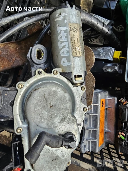 Моторче за задна чистачка VW PASSAT B5 (3B2) 1.9 TDI 8L0956711, снимка 1