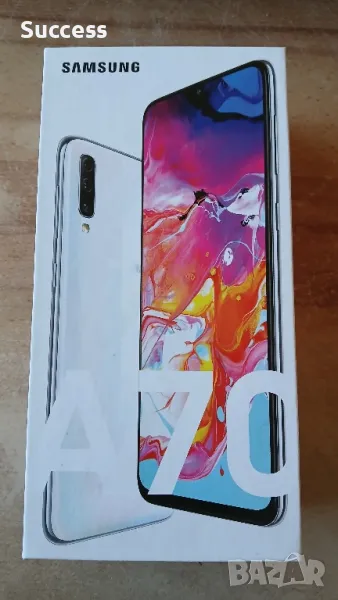 Samsung Galaxy A70 бял, снимка 1