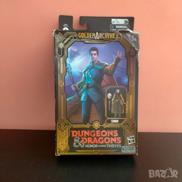 Колекционерска играчка фигура Golden Archive Dungeons & Dragons Simon Hasbro, снимка 1