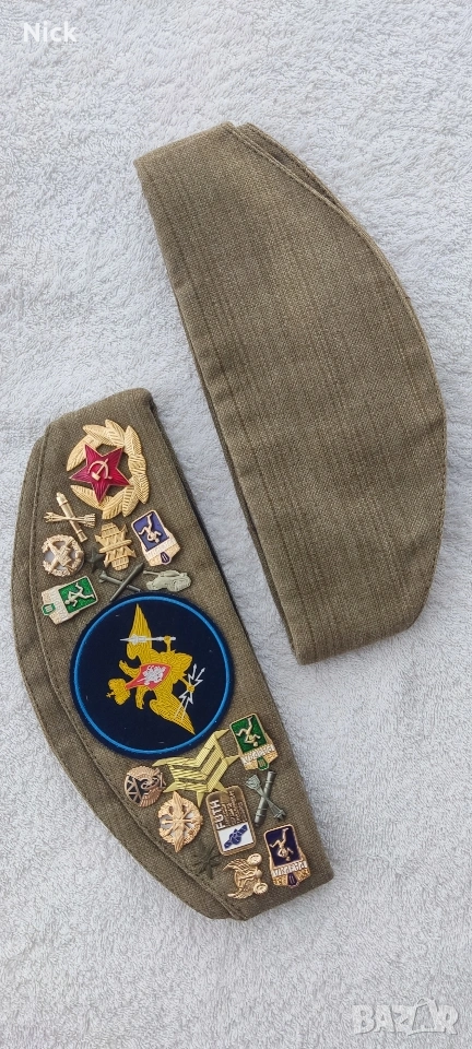 Ручка пилотка с истински Значки, снимка 1