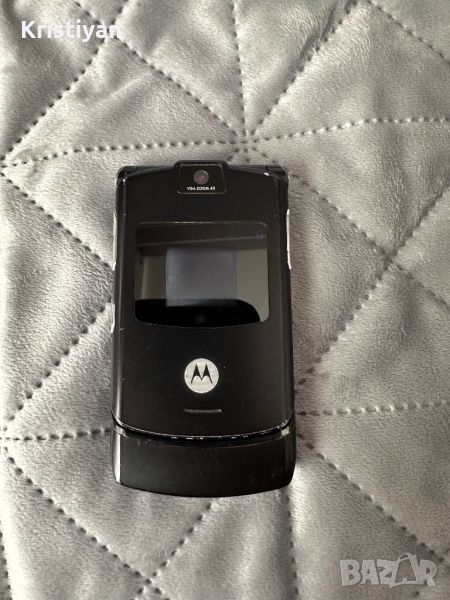 Motorola v3 (с батерия и зарядно), снимка 1