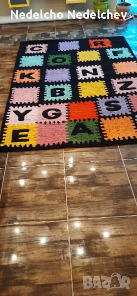 Вълнен килим за детска стая 2,40 х 1,70 м отлично състояние, снимка 1