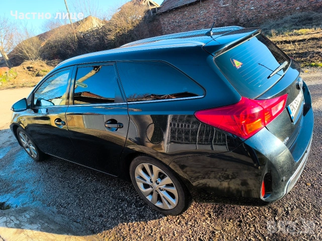 Тойота Аурис хибрид/газ, снимка 5 - Автомобили и джипове - 53659447