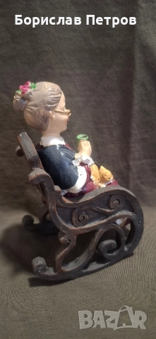 Изящна фигурка "Баба пие чай", снимка 4 - Колекции - 52396227