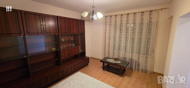 Масивна къща 250 кв.м. с двор, снимка 17 - Къщи - 51899147