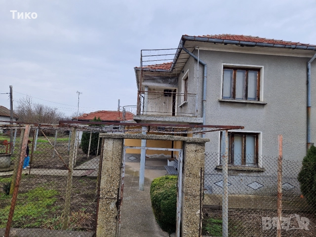 Двуетажна къща в село Средец , снимка 5 - Къщи - 52890647