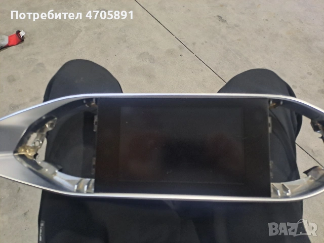 дисплей peugeot 308 984249858000, снимка 2 - Части - 53063146
