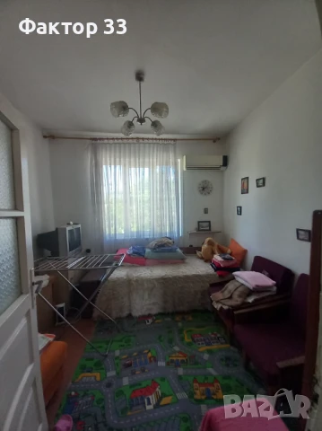 САНИРАНА  КЪЩА с ДВОР и МАГАЗИН  в ЦЕНТЪРА НА гр. КОСТЕНЕЦ, снимка 13 - Къщи - 50561519