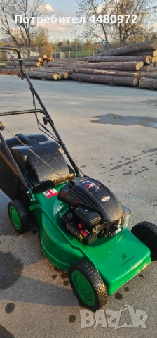 Самоходна косачка Briggs & Stratton в перфектно състояние, снимка 5 - Градинска техника - 54284125