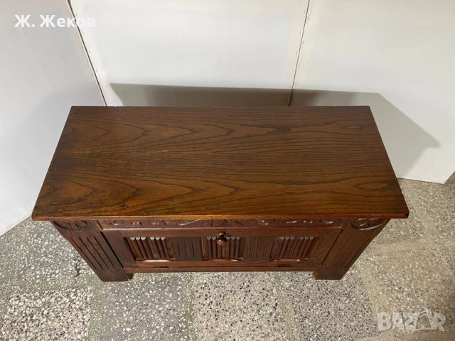 Масивен шкаф, снимка 2 - Шкафове - 52838854