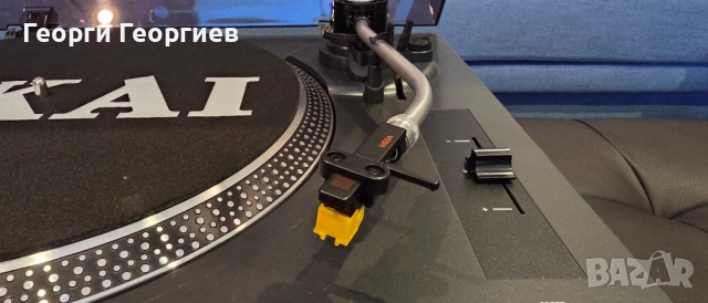 Продавам перфектен грамофон AKAI ATT05U, снимка 3 - Грамофони - 52401583