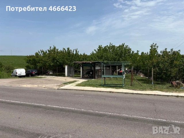 Собственик продава двуетажна масивна къща с три самостоятелни парцела и разработен бизнес , снимка 14 - Къщи - 52621406