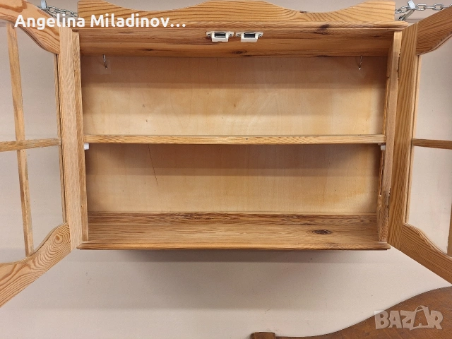 Винтидж витринка за стена , снимка 5 - Секции и витрини - 53772711