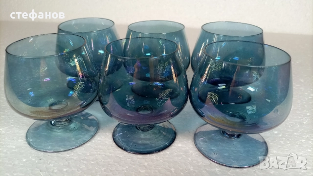 Много красиви конячени чаши, прозрачно-снини, 6 бр