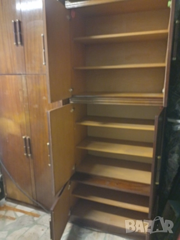 Гардероб, снимка 3 - Гардероби - 51609196