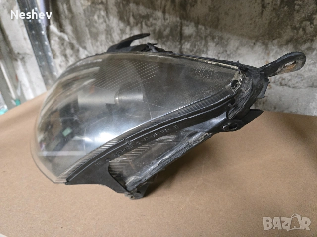 Оригинални ксенонови фарове Hella за ford focus mk1 st170, снимка 3 - Части - 53442720