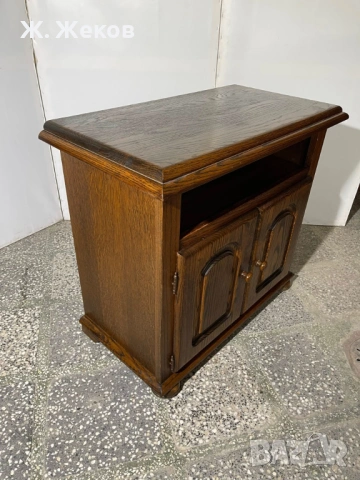 Масивен дървен шкаф, снимка 3 - Шкафове - 53941910