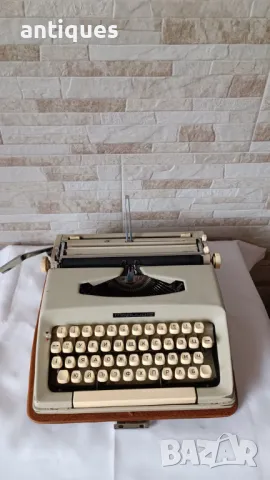 Стара пишеща машина Марица 12 - Made in Bulgaria - 1976г, снимка 2 - Антикварни и старинни предмети - 50068228