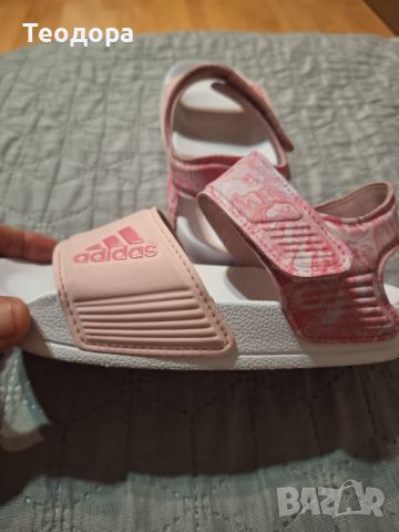 Adidas ,сандали за момиче!, снимка 3 - Детски сандали и чехли - 46342889
