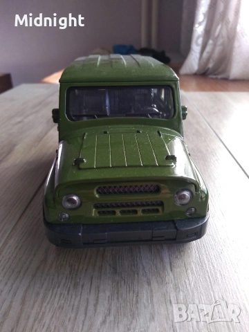 Uaz-469 1:18