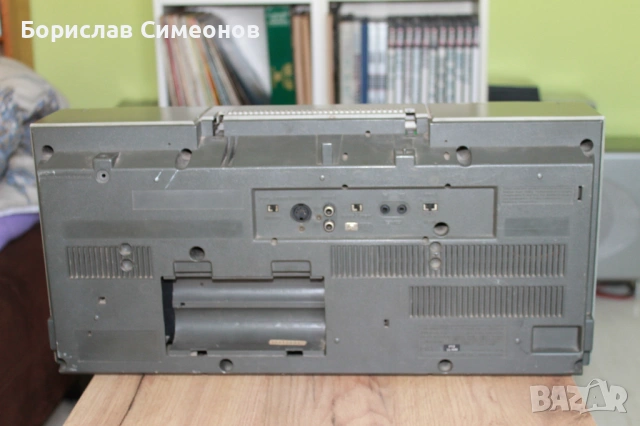 HITACHI TRK 7720E, снимка 4 - Радиокасетофони, транзистори - 53713332