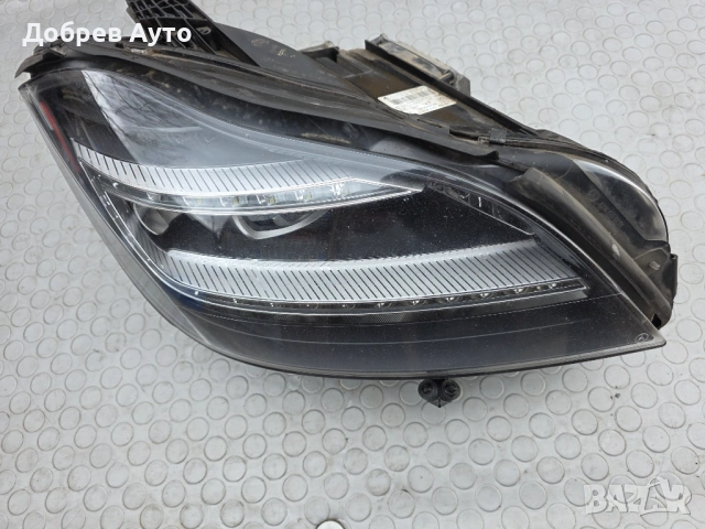 Десен LED фар за Mercedes CLS W218  