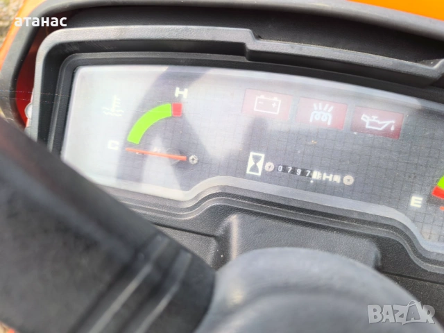 японски трактор, снимка 4 - Селскостопанска техника - 54218036