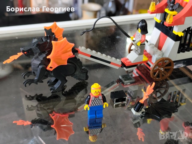 Лего 6047 Lego fright knights traitor transport 1997 г, снимка 2 - Конструктори - 53463783