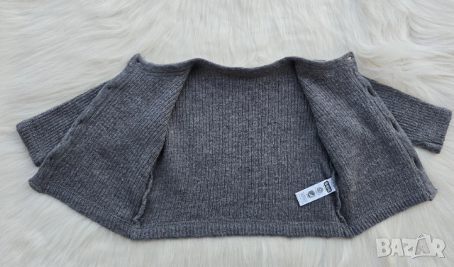 Бебешка жилетка 100% мерино вълна размер 6-9 месеца, снимка 4 - Жилетки и елечета за бебе - 52463594