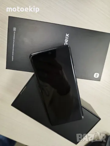 Смартфон Xiaomi 13 Pro, 12GB RAM, 256GB- гаранция до МАРТ 2025, снимка 2 - Xiaomi - 47934428