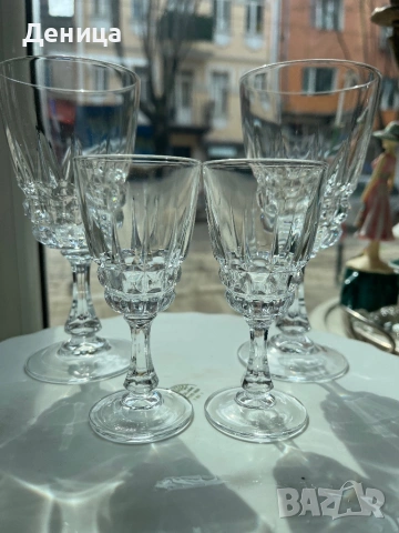 Чаши за двама♥️ Чашите имат красив, детайлен фасетиран дизайн на столчето и основата, снимка 3 - Чаши - 54047966